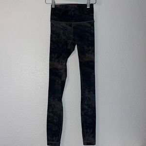 Lululemon Leggings Size 2 excellent condition